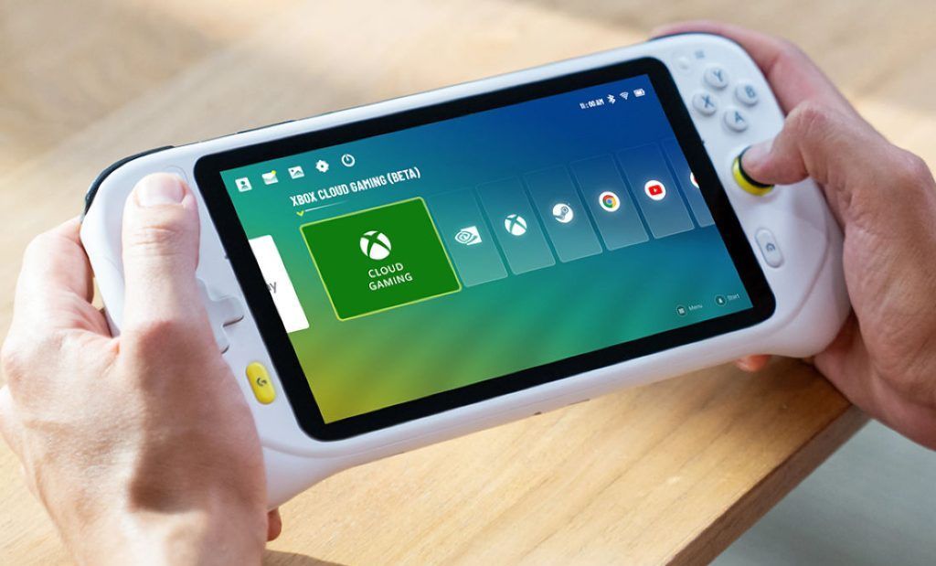 Xbox Cloud Gaming on the Logitech G Cloud portable