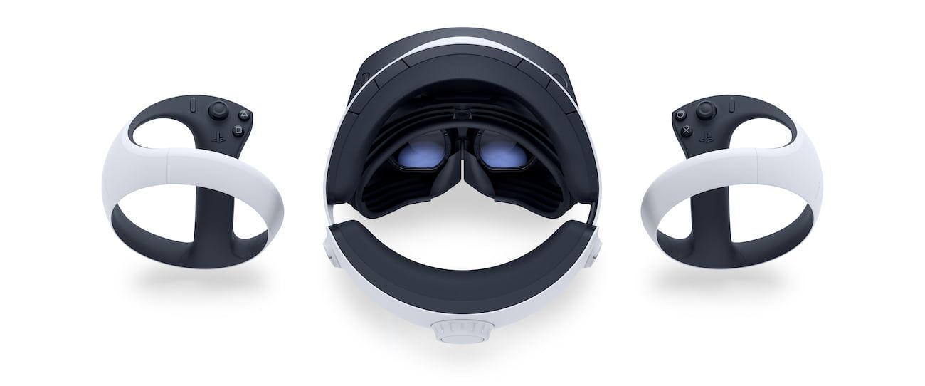 The PSVR 2 headset and Sense controllers