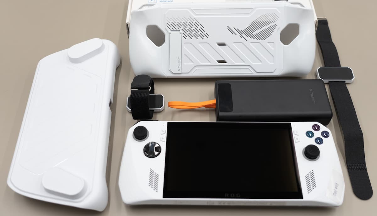 The latest JSAUX ROG Ally accessories are an awesome case and a transparent backplate